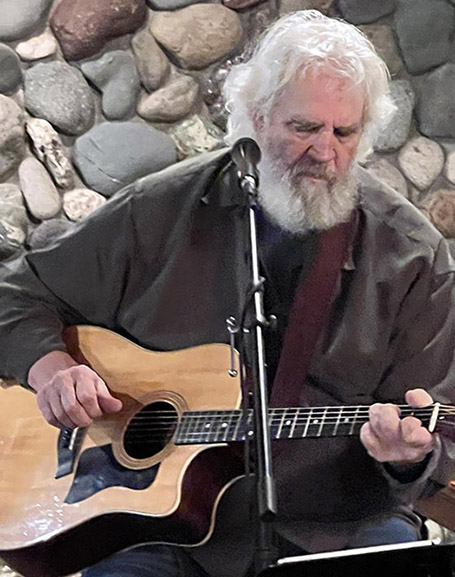 Steve performing at St. Germain 2024